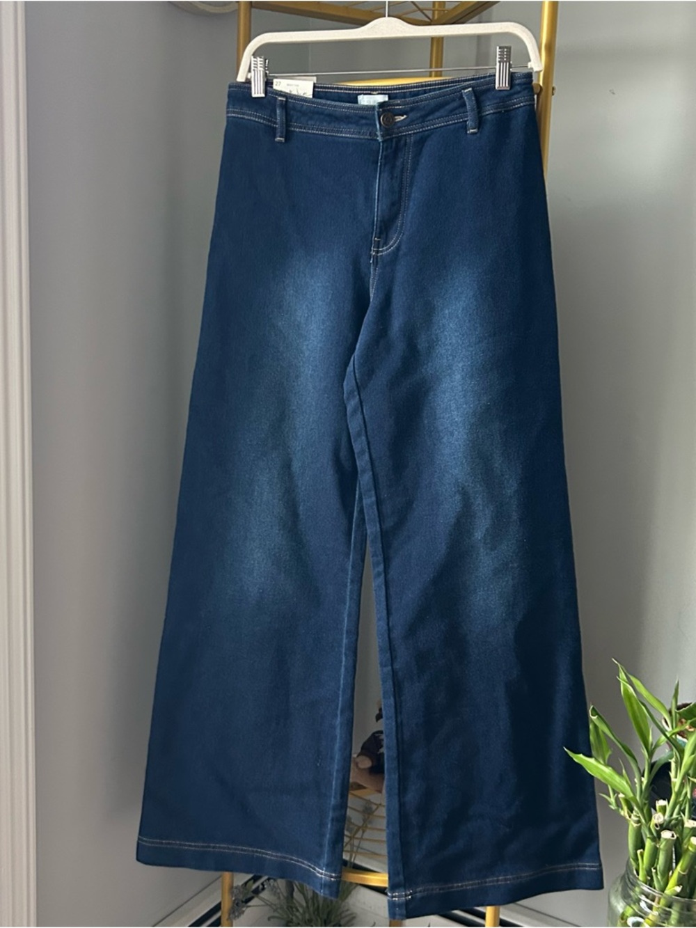 Z Supply women’s Rilynn Wide sweat Denim Trouser In Dark blue wash size 27 NEW - Picture 3 of 10